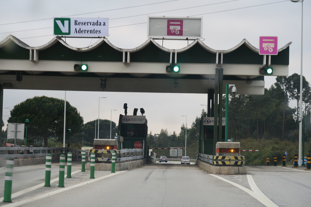 01.Autopista de peaje convencional en Portugal