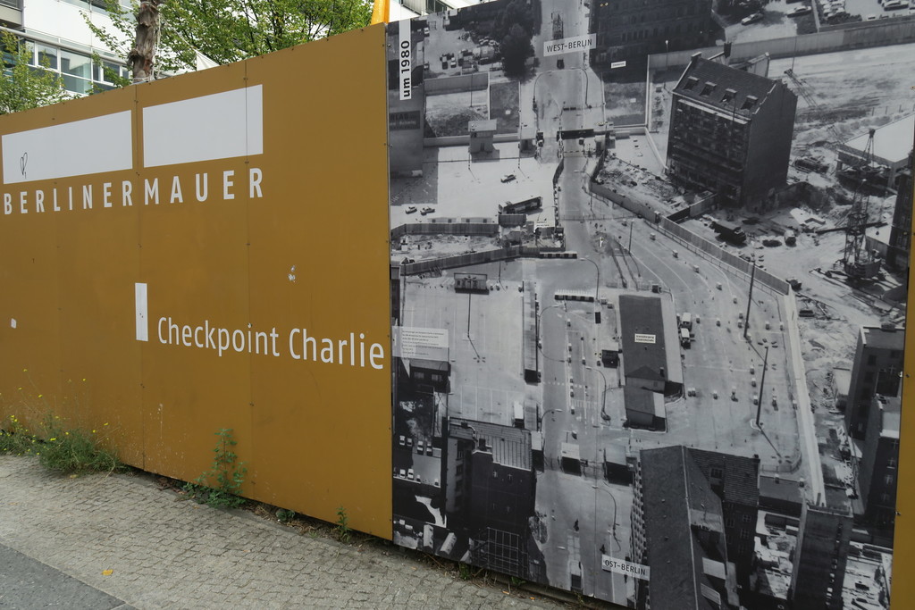07.Checkpoint Charlie