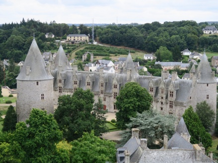 Visitando algunos de los pueblos más bonitos de Bretaña:  Rochefort-en-Terre, Malestroit y Josselin
